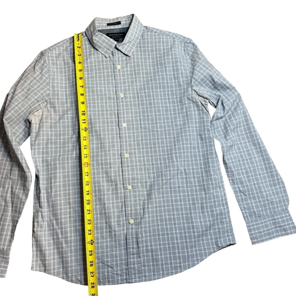 Banana Republic Men’s Gray Plaid Untucked Fit Long Sleeve Button Down Shirt -M